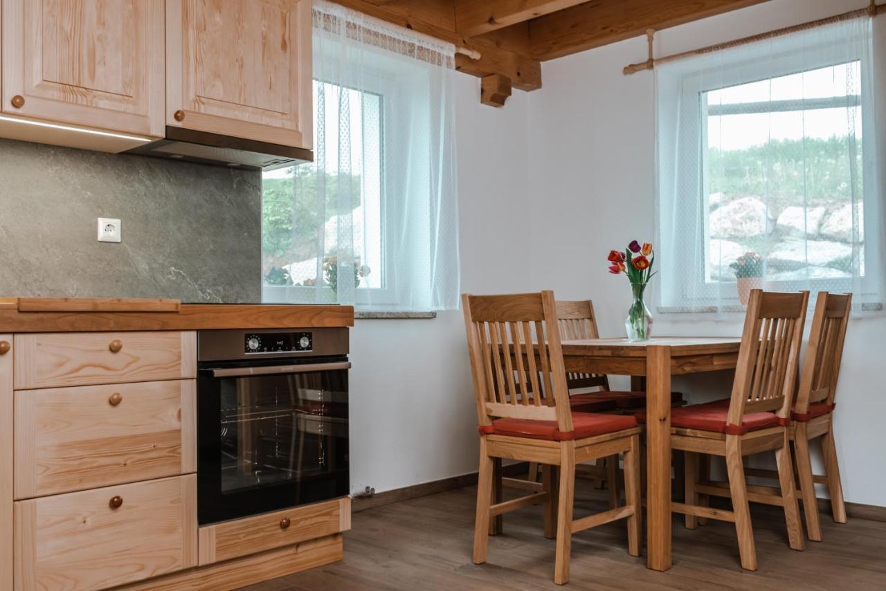 Apartmaji Gracner Dramlje Ngoại thất bức ảnh