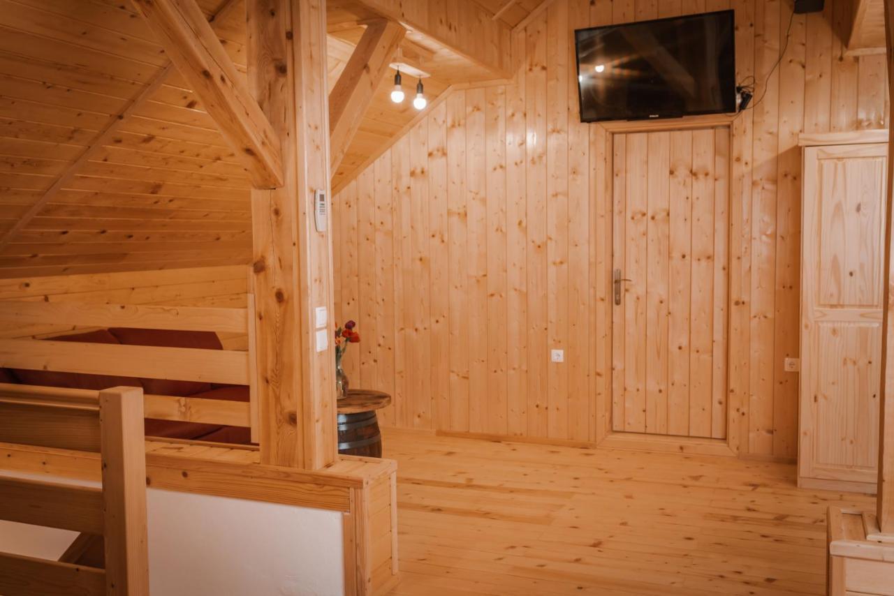 Apartmaji Gracner Dramlje Ngoại thất bức ảnh