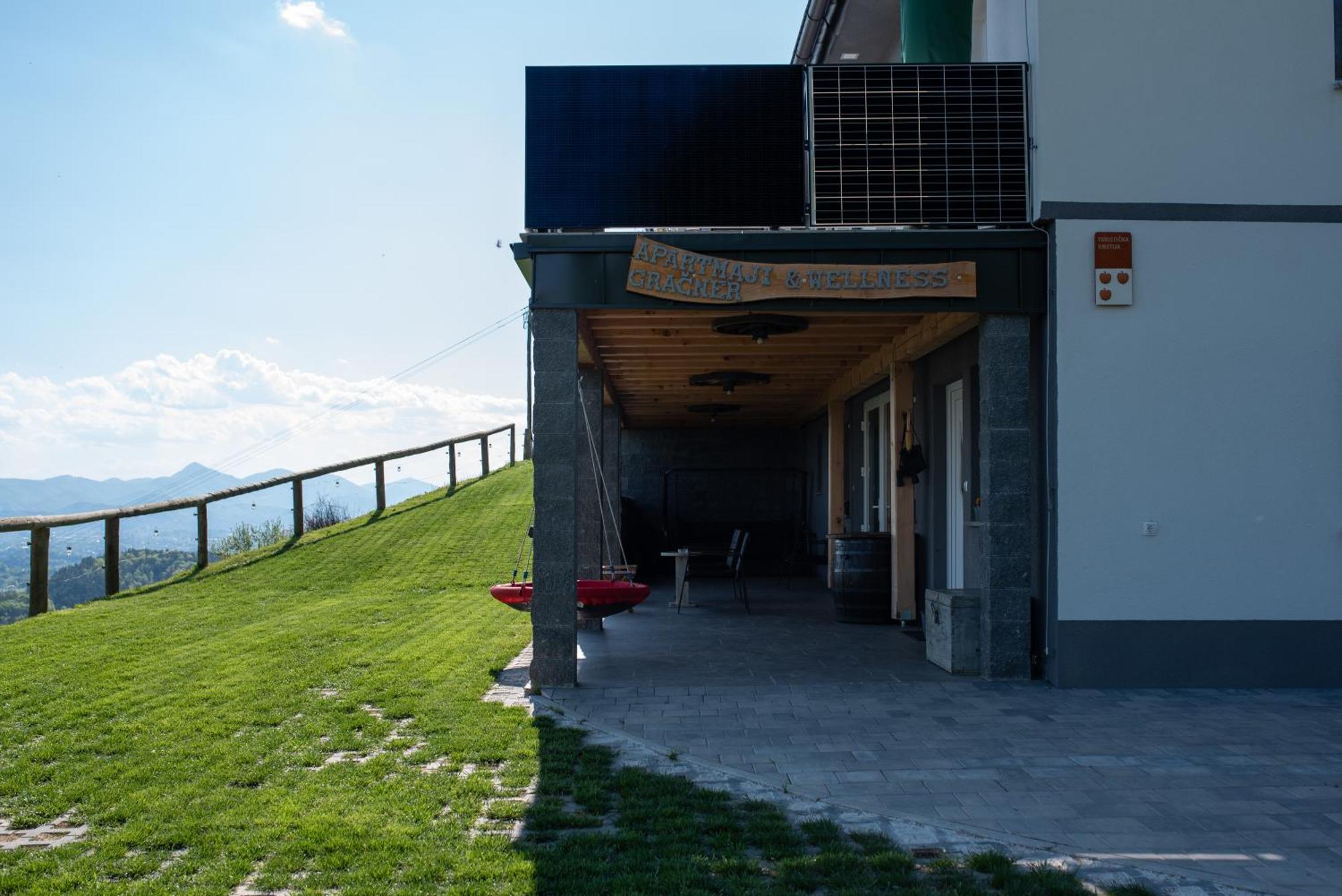 Apartmaji Gracner Dramlje Ngoại thất bức ảnh